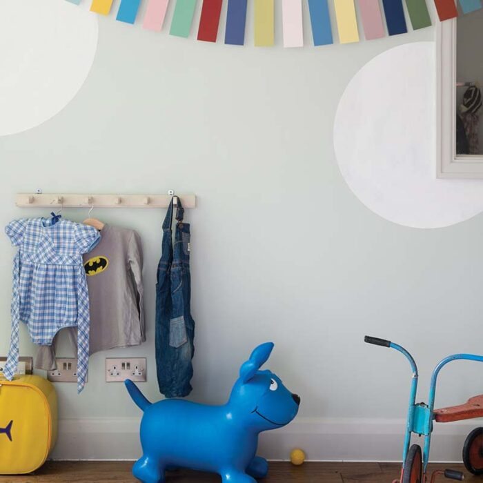 Farrow and Ball Pale Powder 204