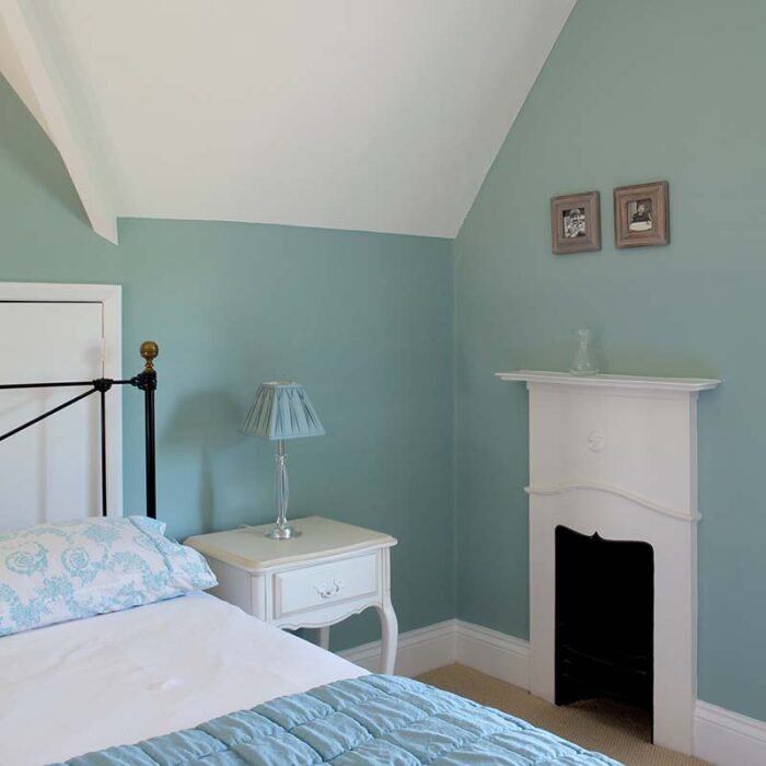 Farrow and Ball Green Blue 84