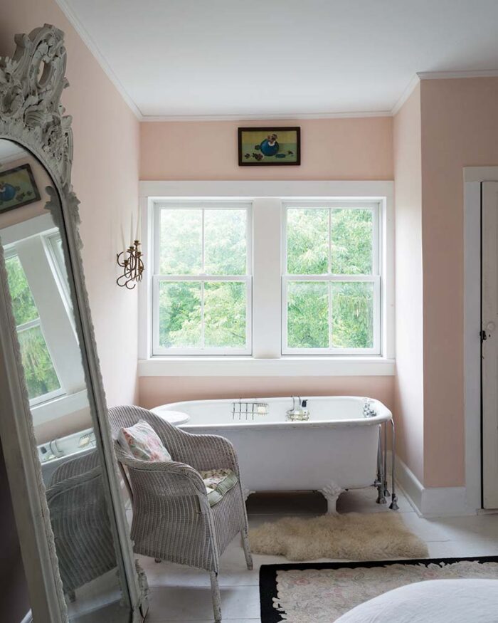 Pink Ground 202 All White 2005